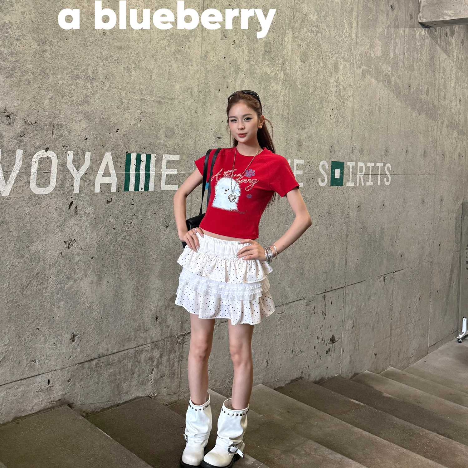 ablueberry プリントショート丈Tシャツ