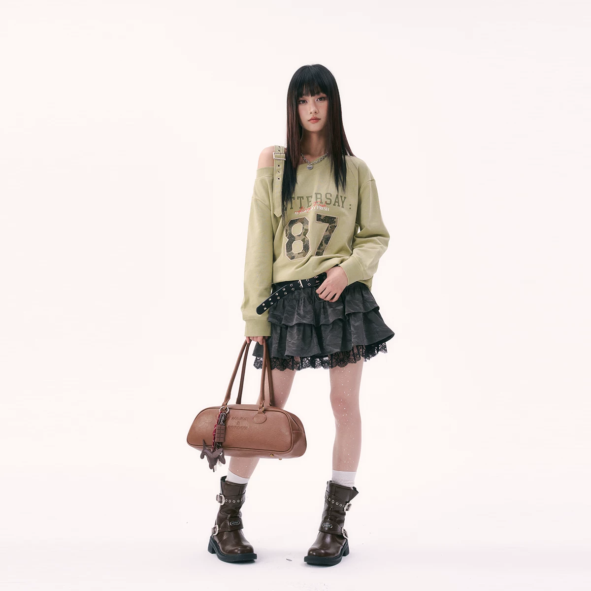 BETTERSAY プリントオフショルダースウェット