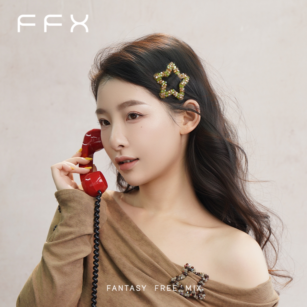 FFX ラメ星モチーフヘアクリップ