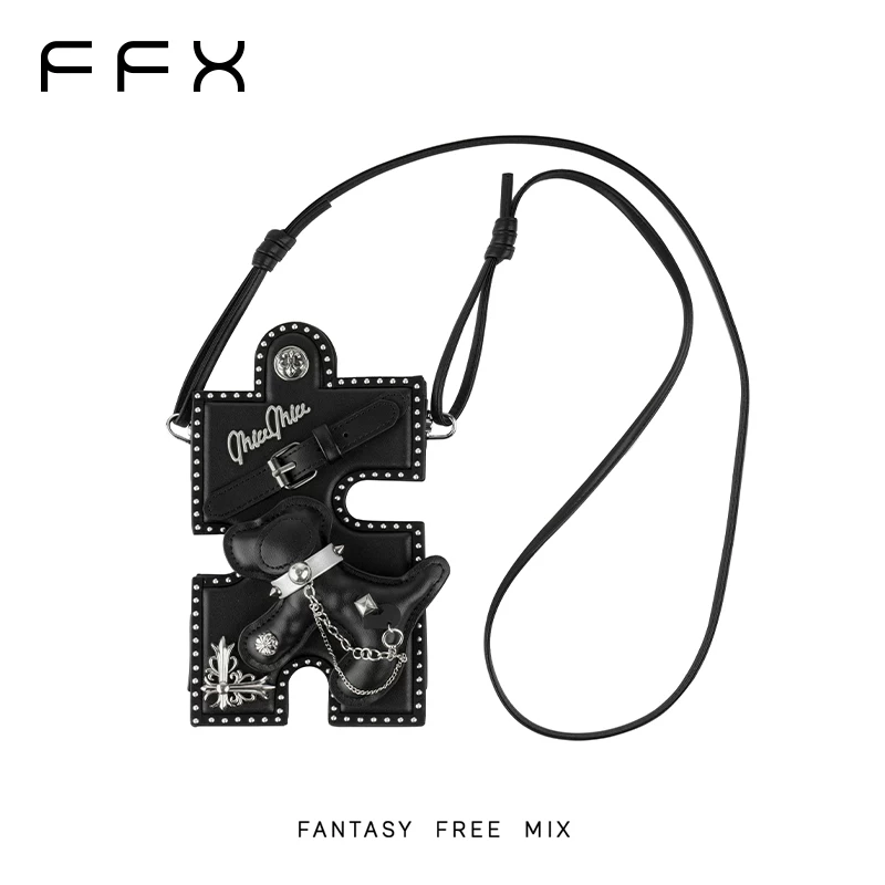 FFX レザー調スマホポーチ