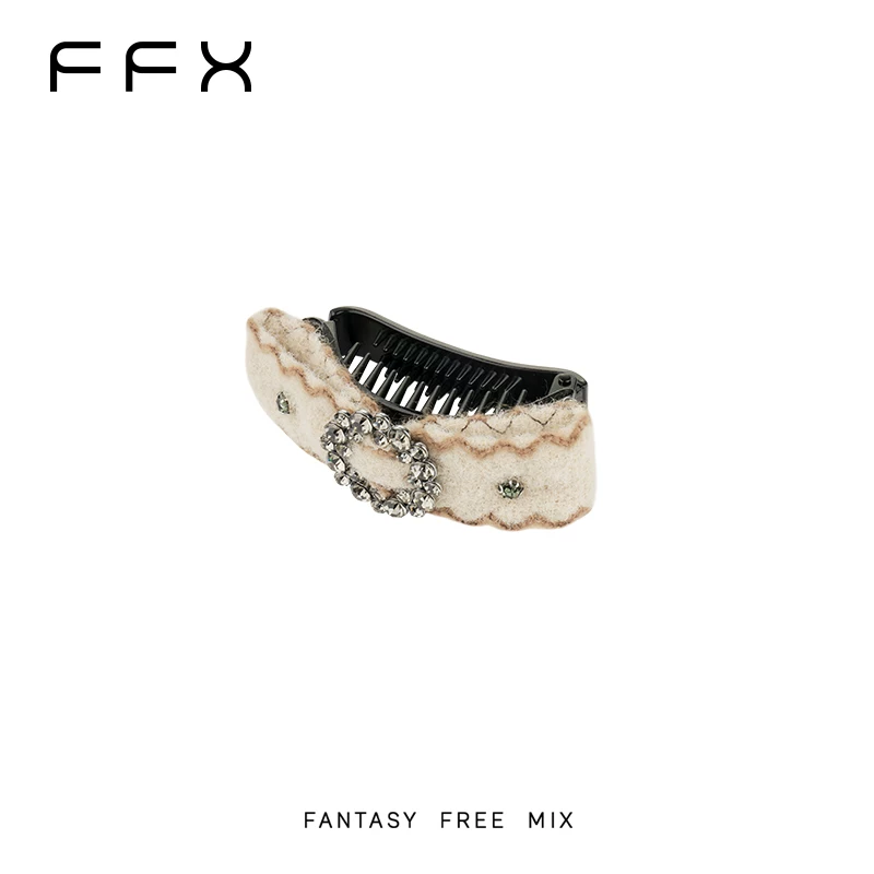 FFX メルトン調ビジューバンスクリップ