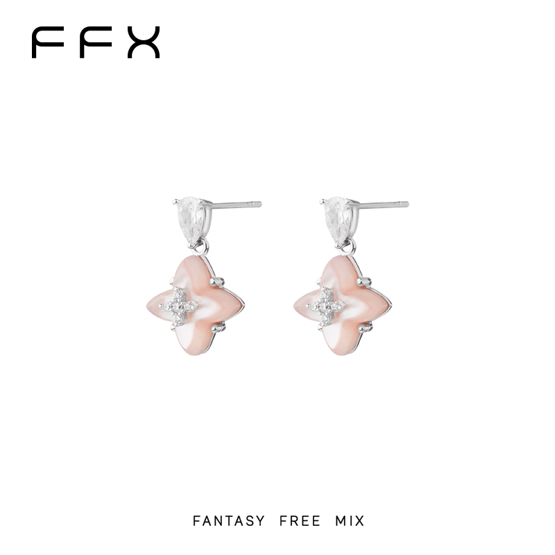 FFX 星モチーフスタッドピアス