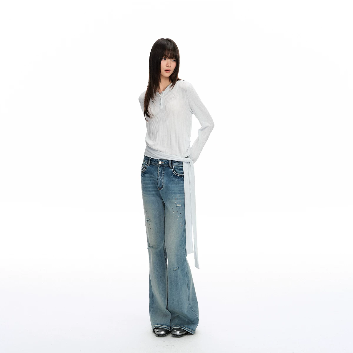 ablueberry リボン結びTシャツ