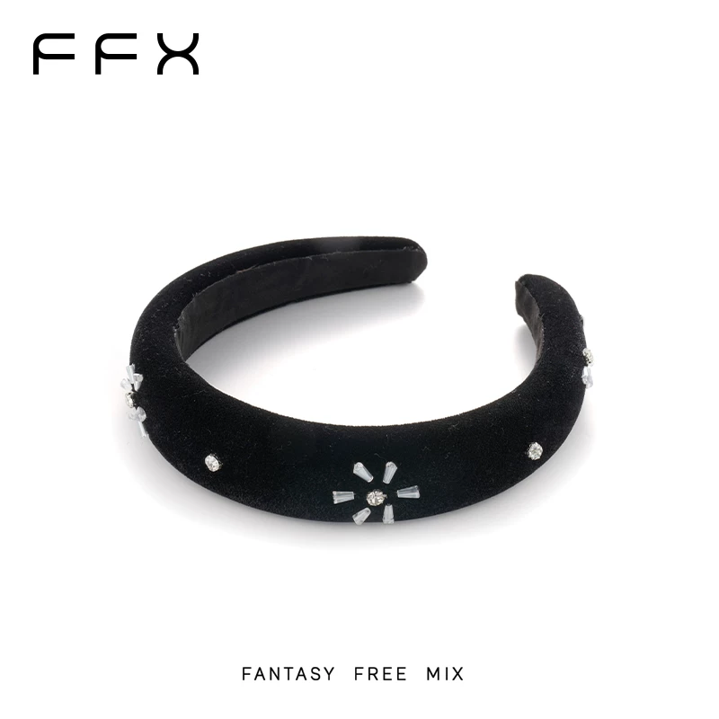 FFX ベルベット調ビジューカチューシャ