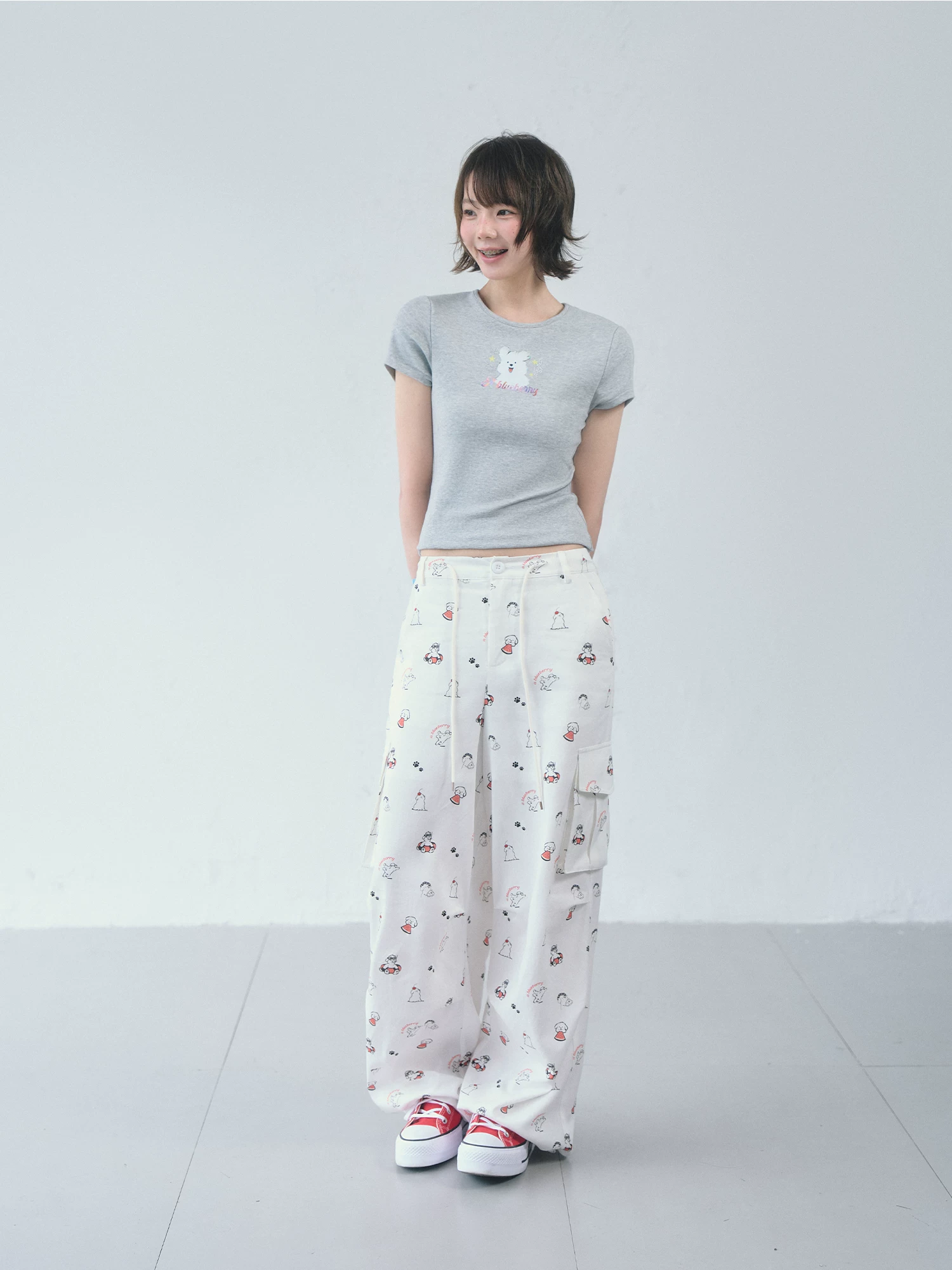 ablueberry ビジューTシャツ