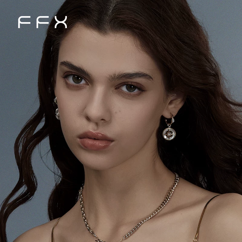 FFX コンパスモチーフピアス