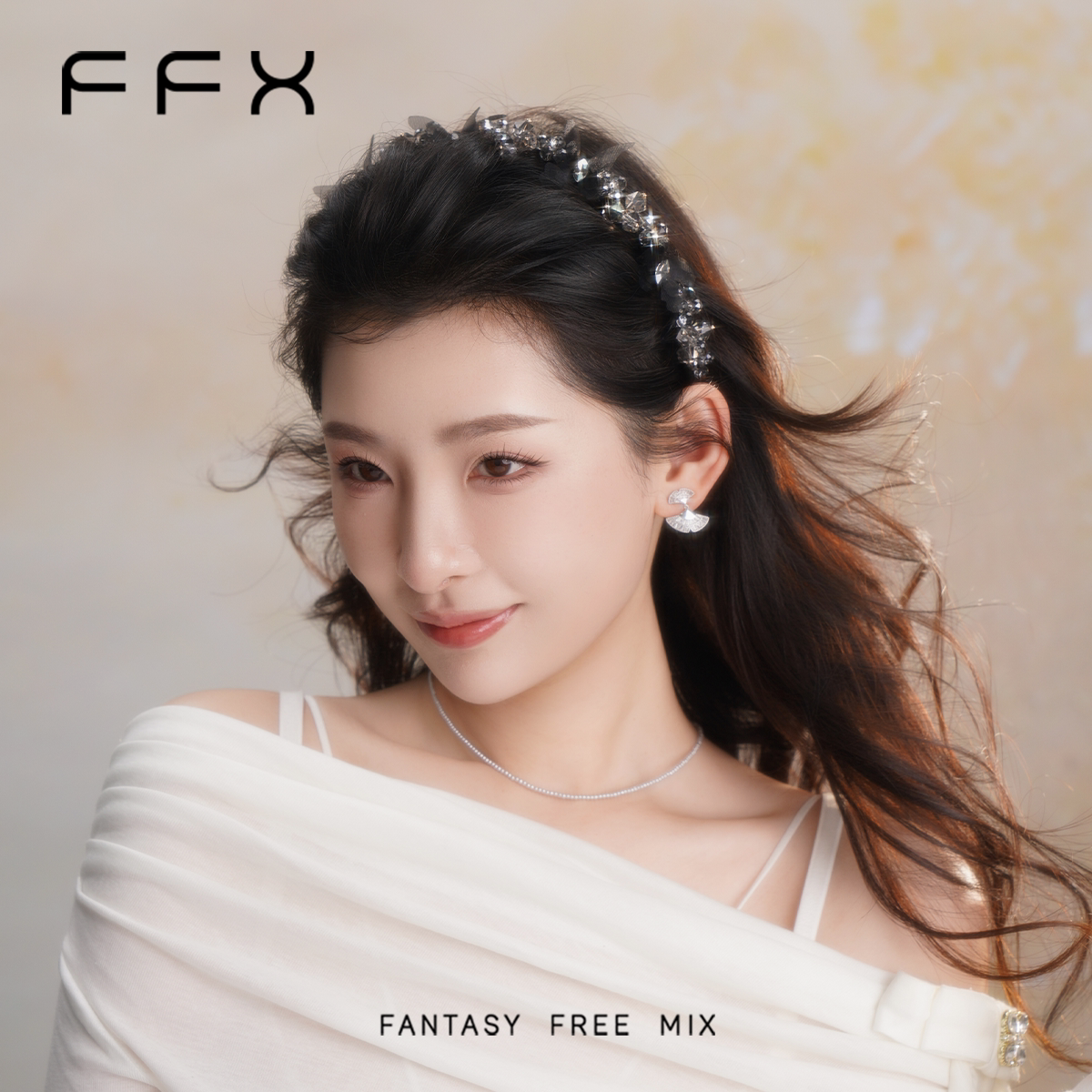 FFX 蝶モチーフビジューカチューシャ