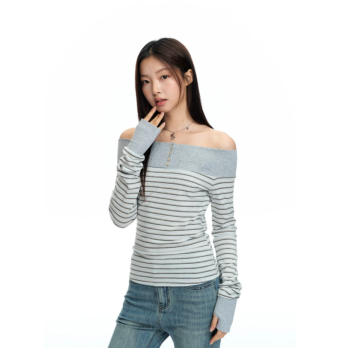 ablueberry ストライプ柄オフショルダーTシャツ