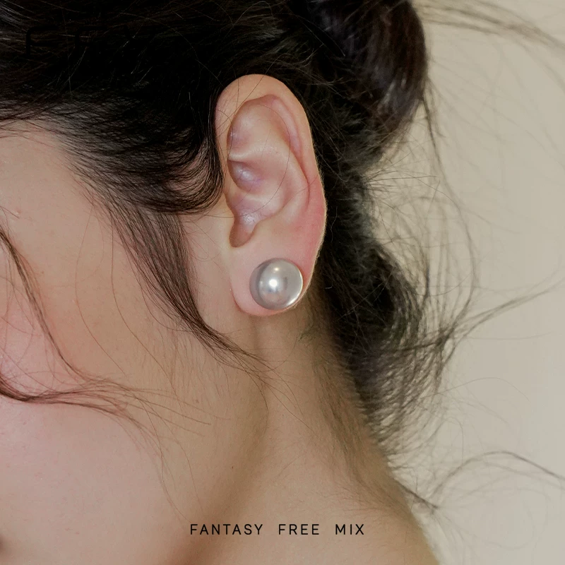 FFX パールモチーフスタッドピアス