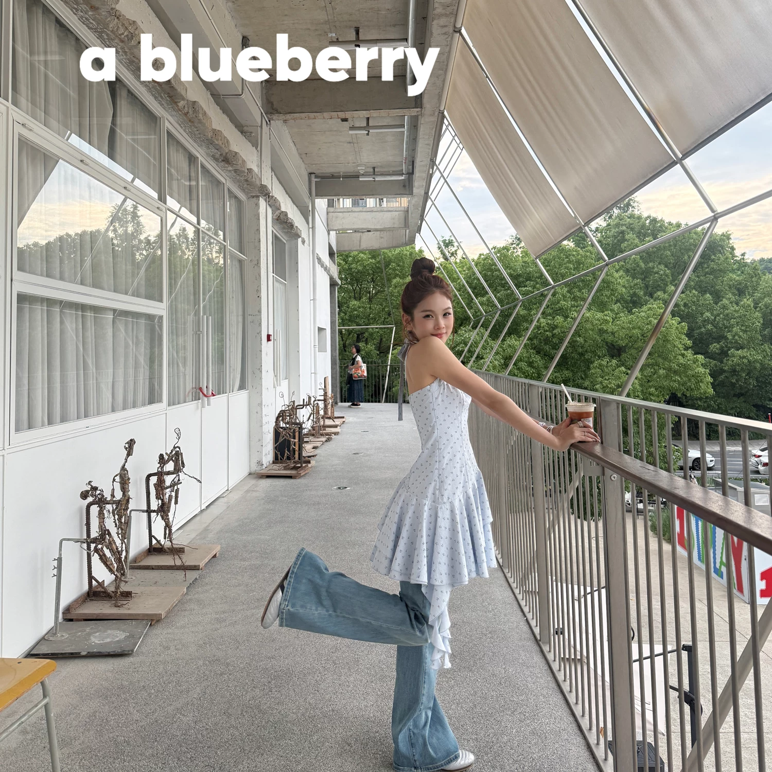 ablueberry 小花柄ホルターネックワンピース