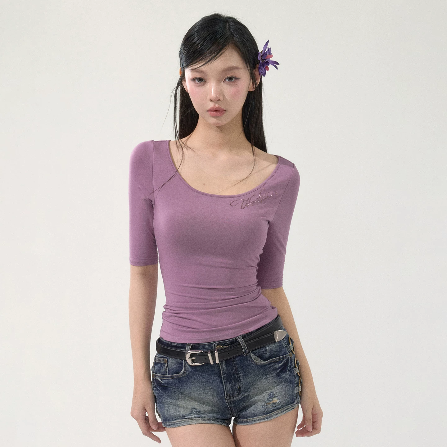 wooha UネックTシャツ