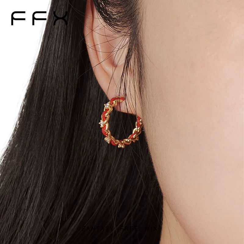 FFX レッドアクセントフープピアス