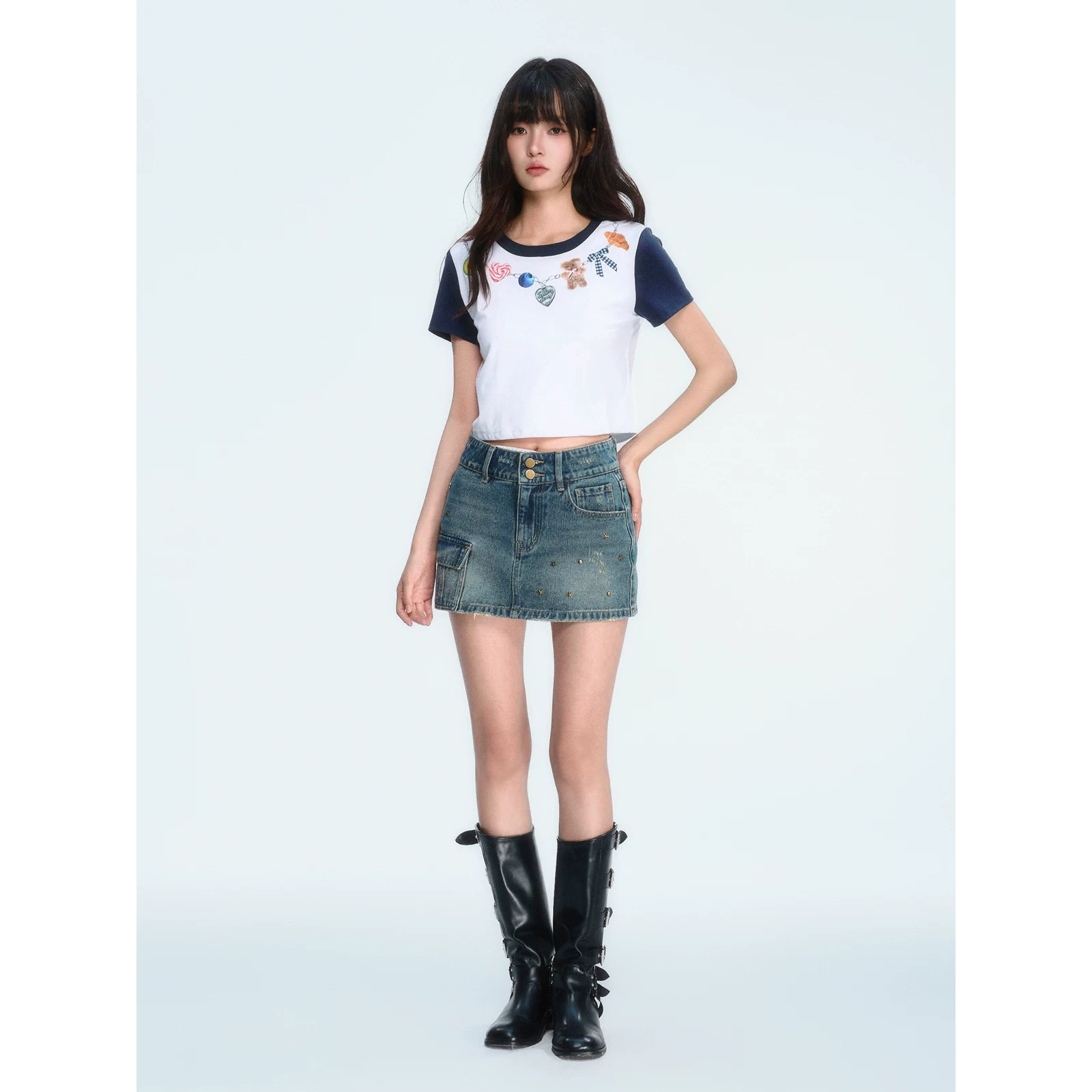 ablueberry プリントショート丈Tシャツ