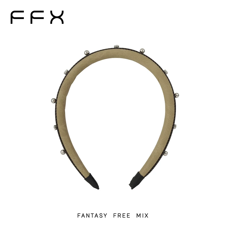 FFX レザー調ボリュームカチューシャ