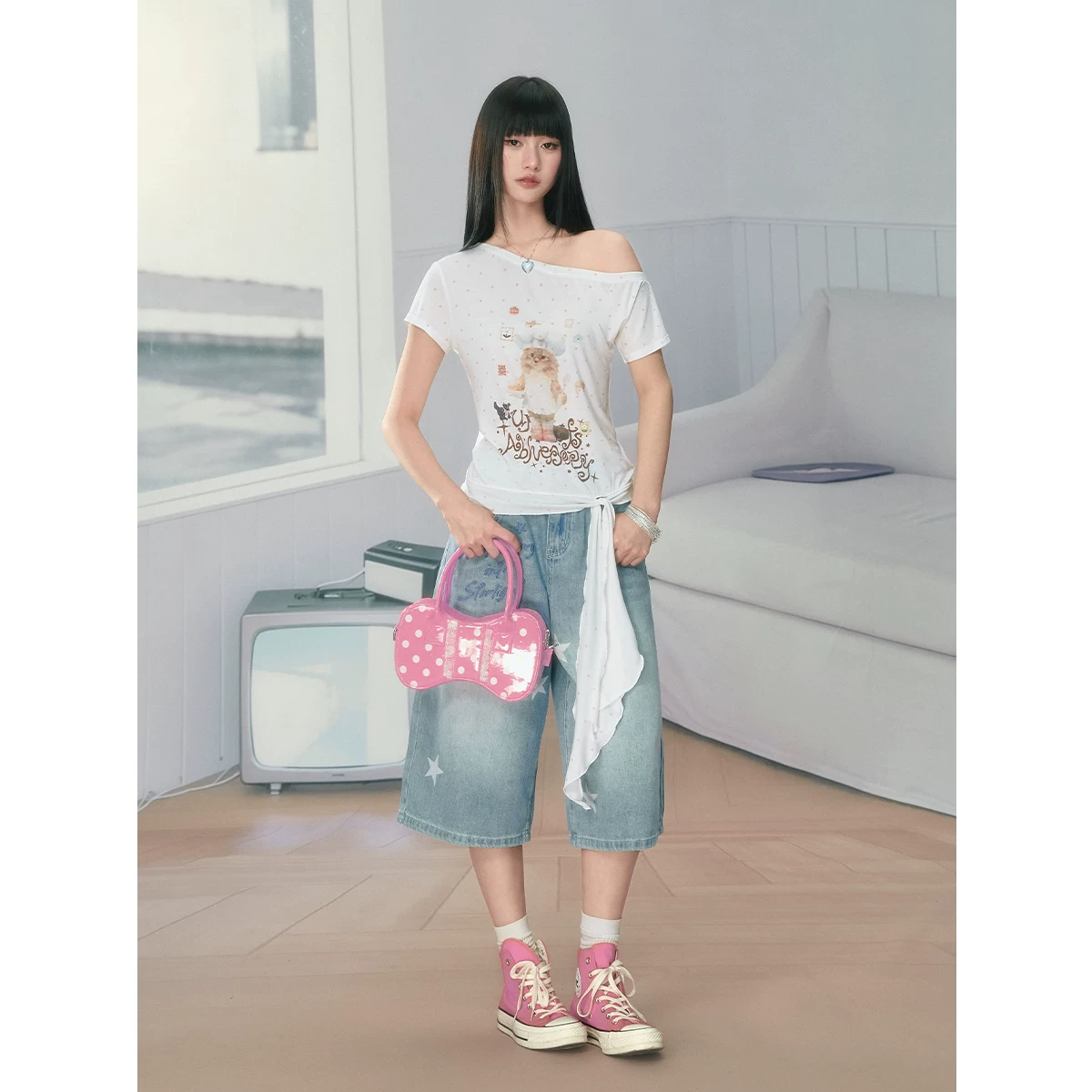 ablueberry ドット柄ワンショルダーTシャツ