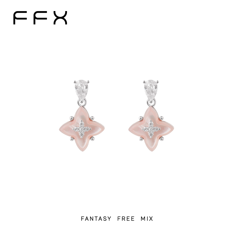 FFX 星モチーフスタッドピアス