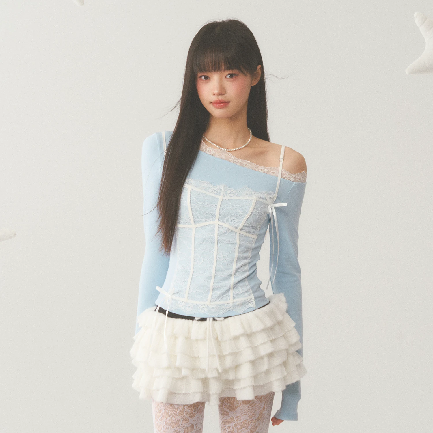 レースオフショルダーTシャツ