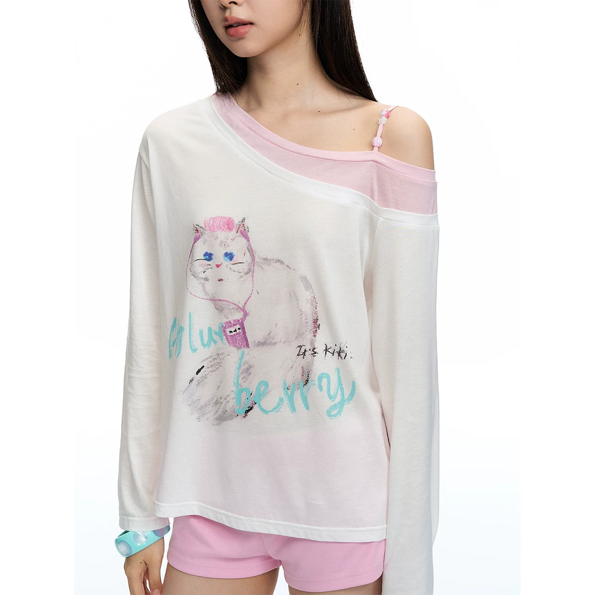 ablueberry オフショルダーTシャツ