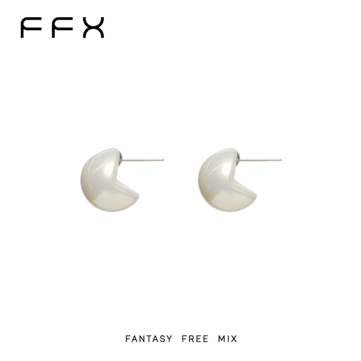 FFX パールモチーフスタッドピアス