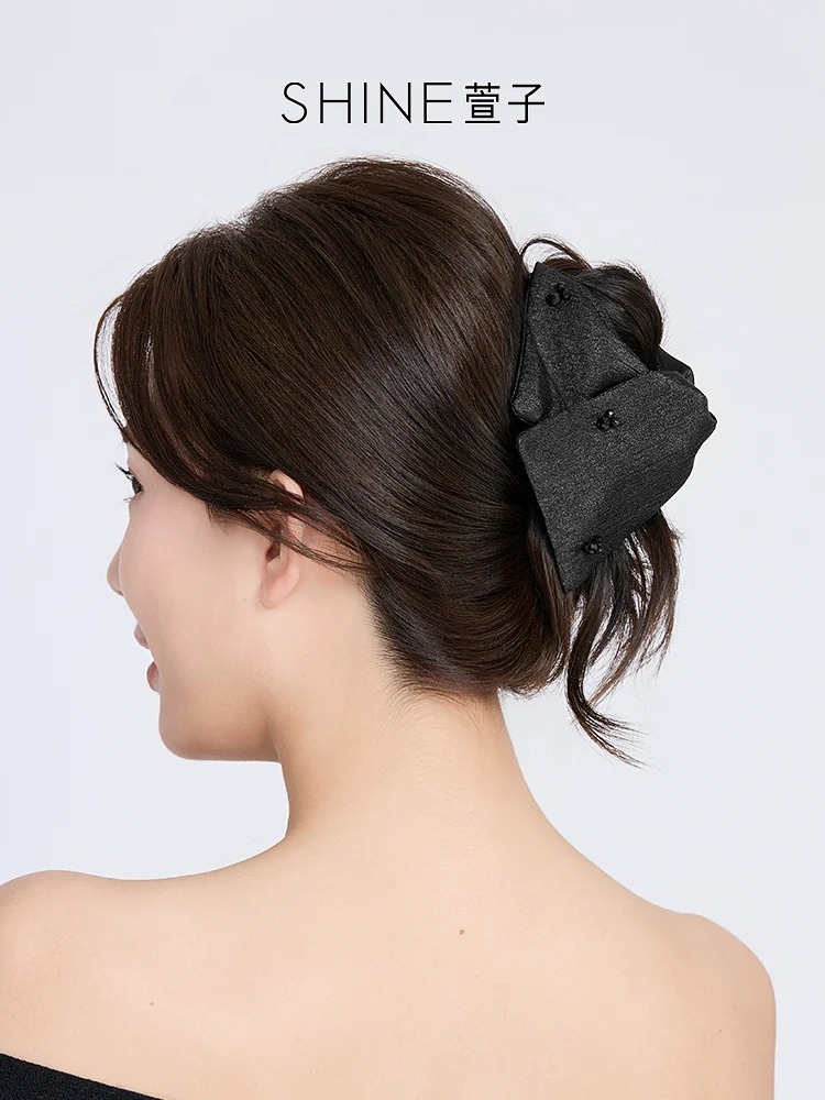 SHINE 立体フォルム ブラック ヘアクリップ