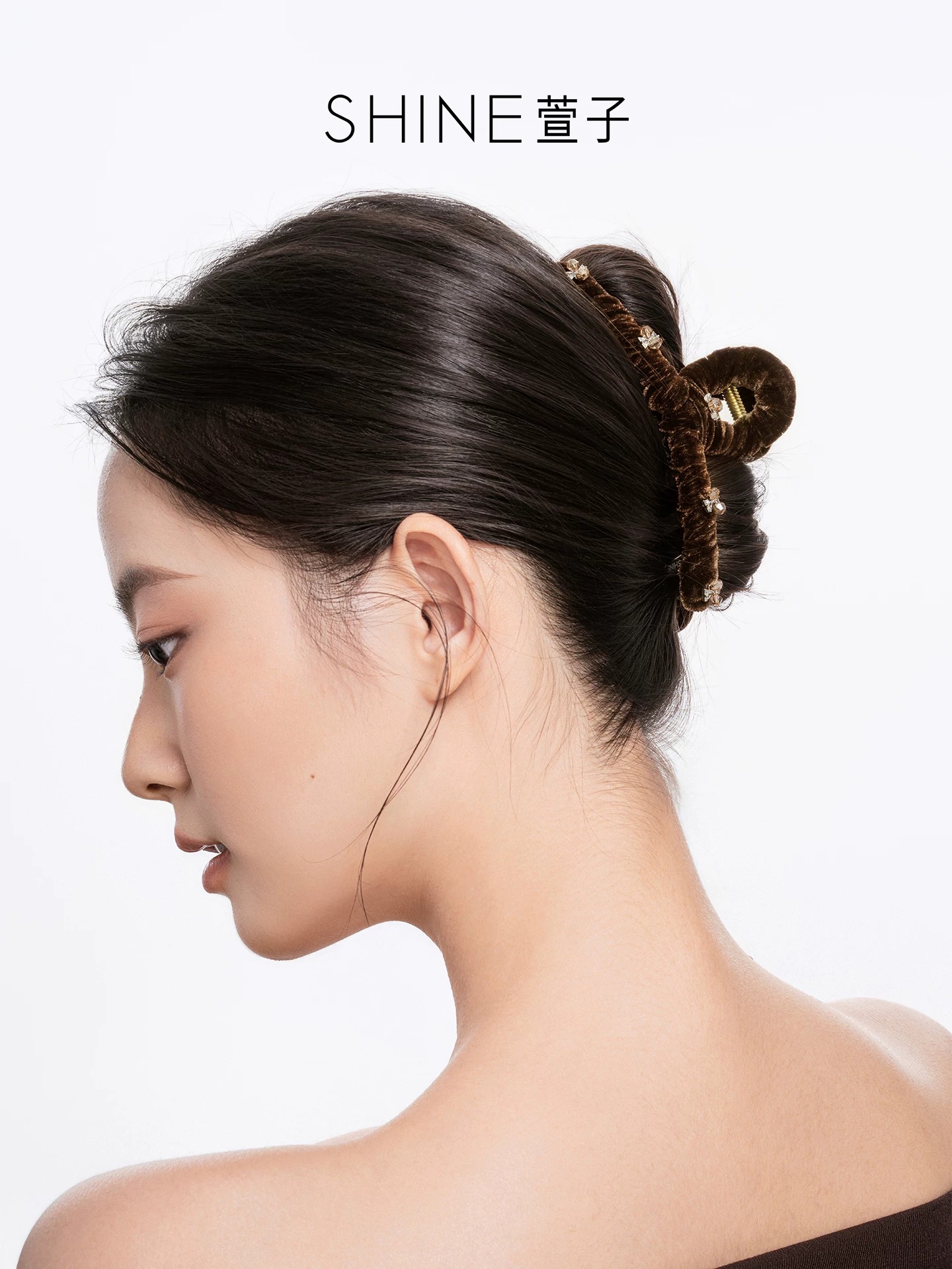SHINE ベロアソワレ ビジューヘアクリップ