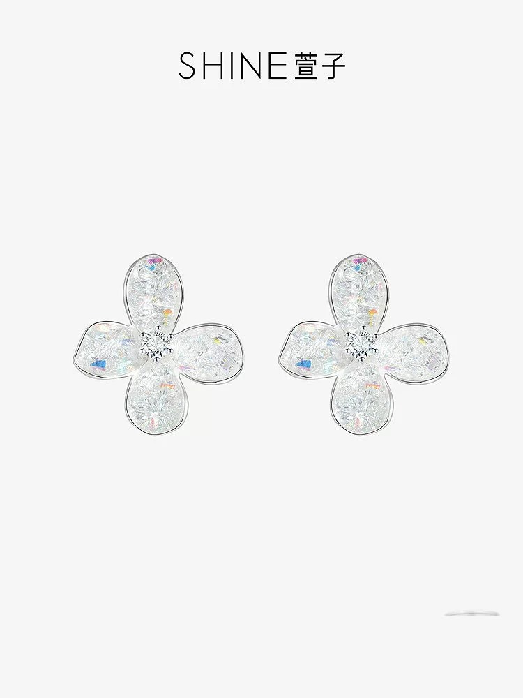 SHINE オーロラフラワー ピアス