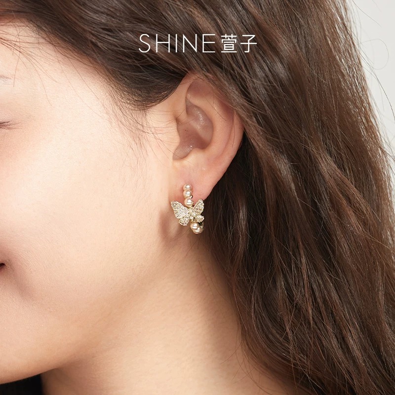 SHINE パピヨンパール Cフープピアス