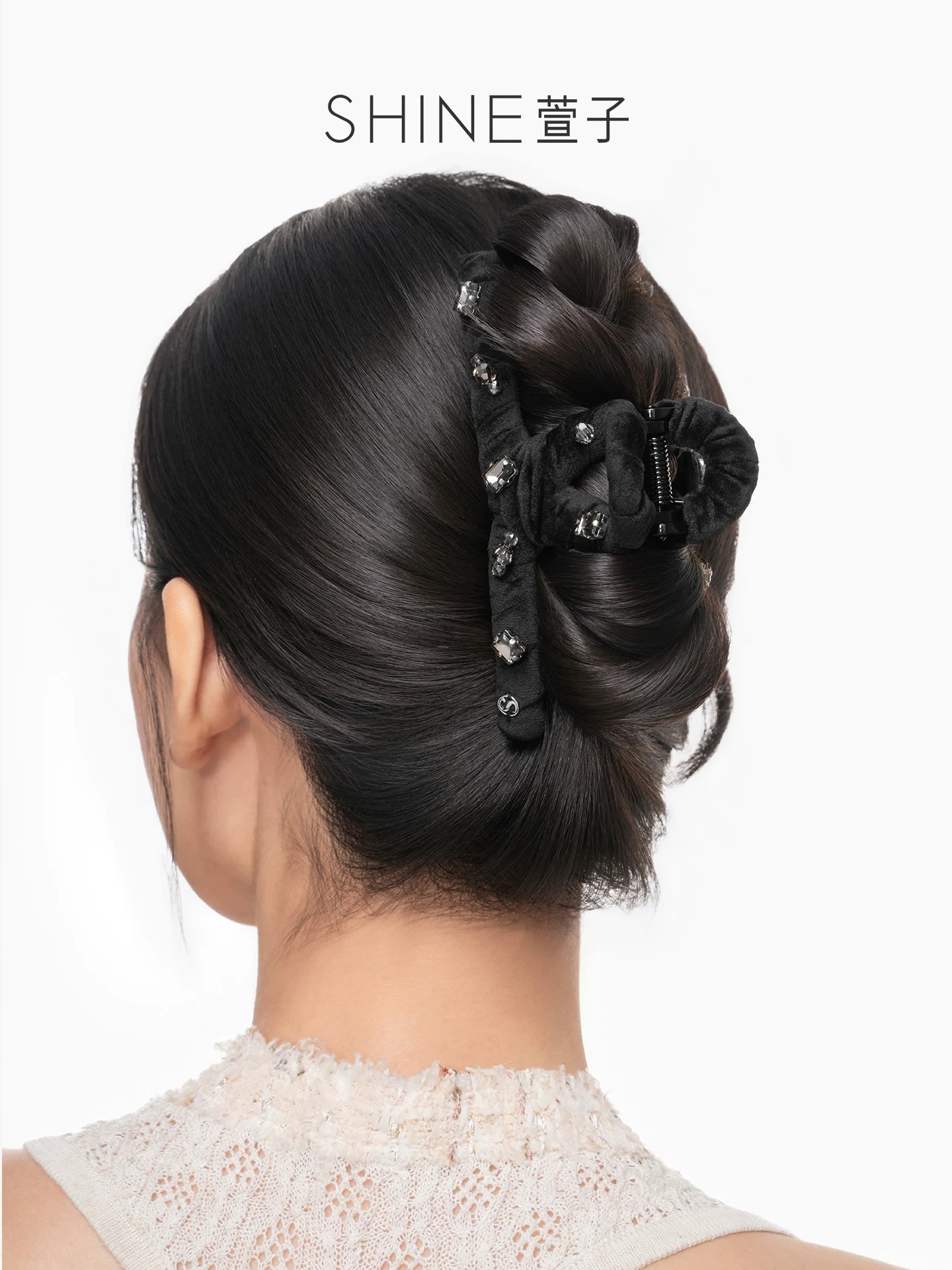 SHINE ノワールベロア ビジューヘアクリップ