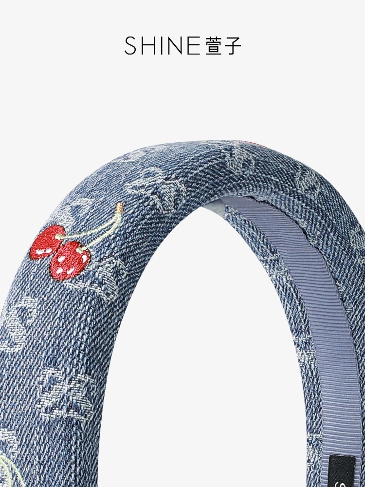 SHINE チェリー刺繍 デニム調カチューシャ