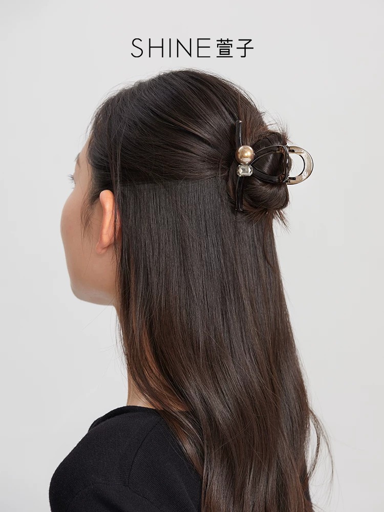 SHINE パール調装飾 ブラウン ヘアクリップ
