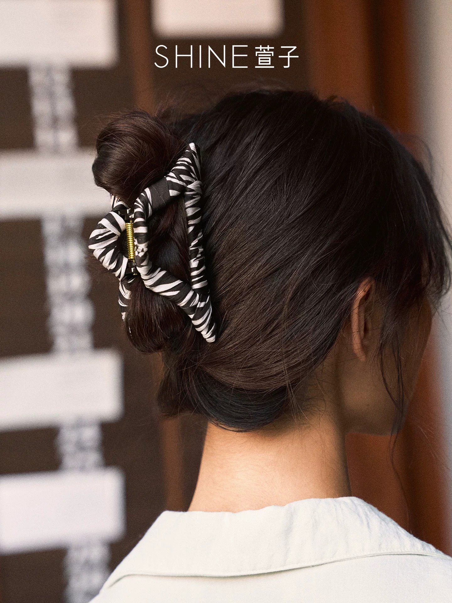 SHINE ゼブラストライプ ヘアクリップ
