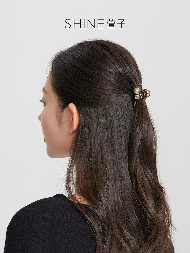 SHINE パール調装飾 ブラウン ヘアクリップ
