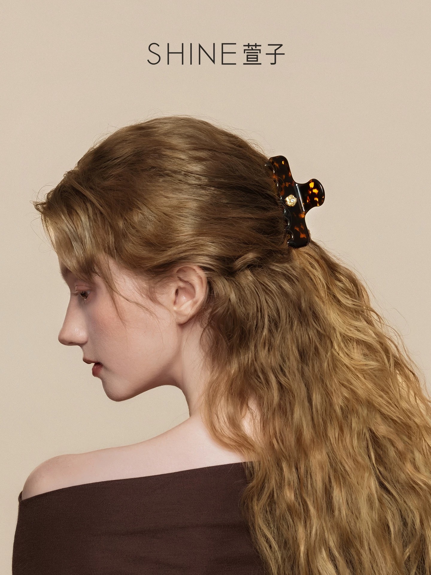 SHINE アンバーカメリア べっ甲ヘアクリップ