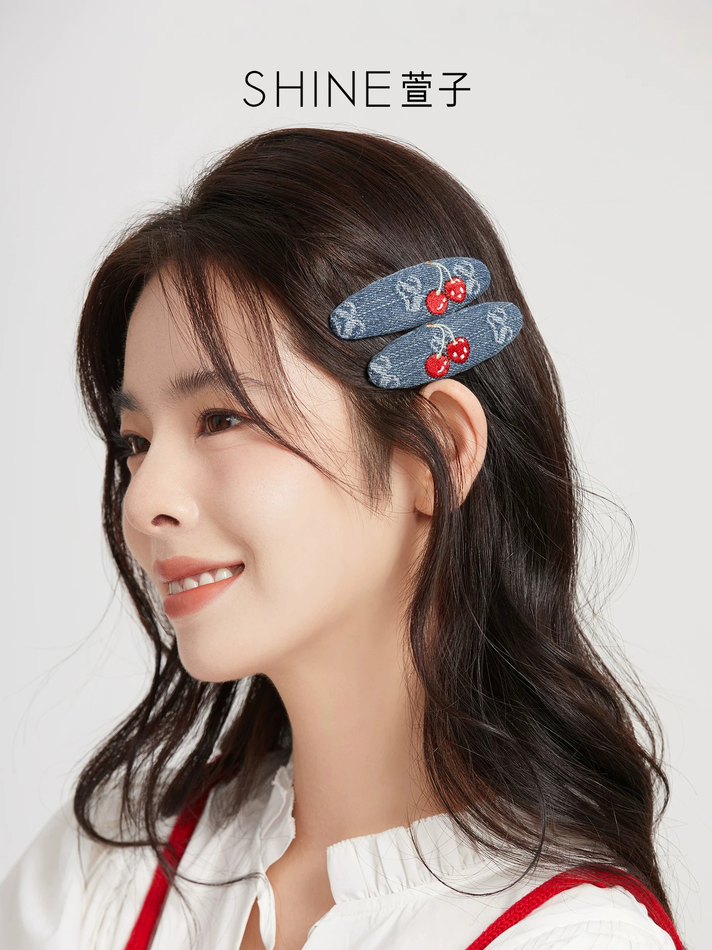 SHINE チェリーモチーフ デニム調ヘアクリップ 2本組