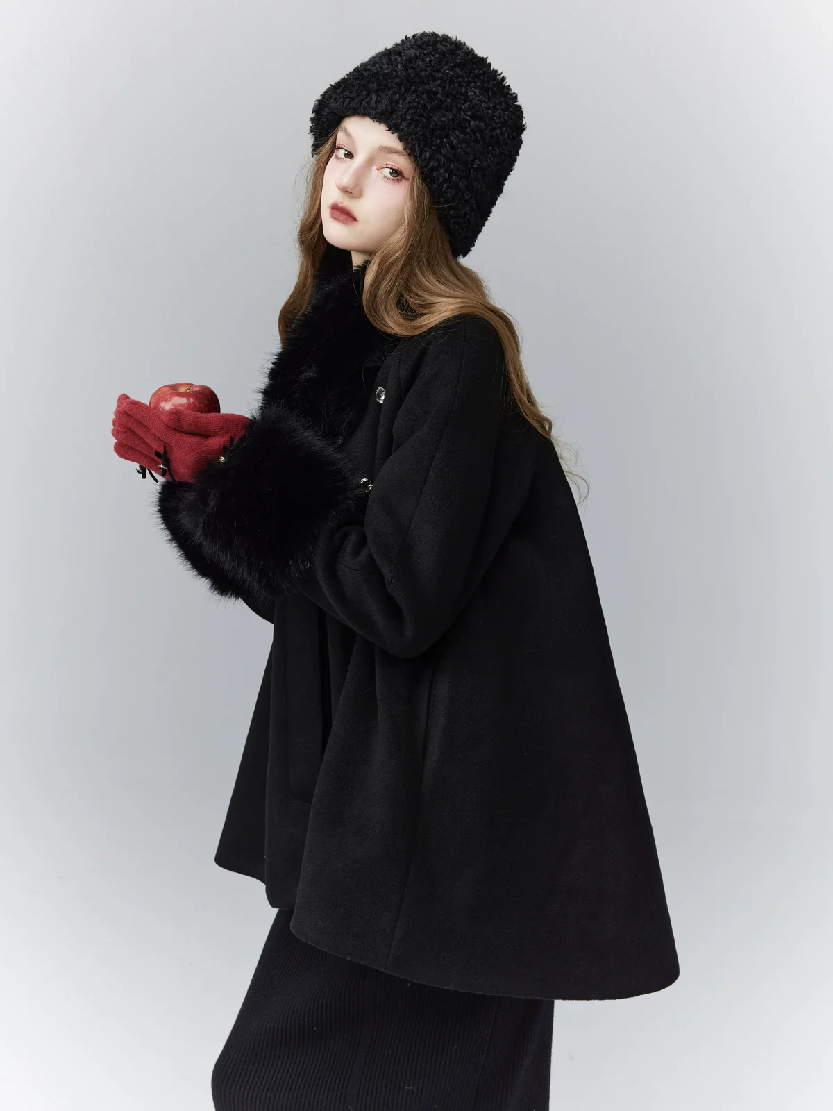 グレイシャービジュー ケープコート 商品写真 3