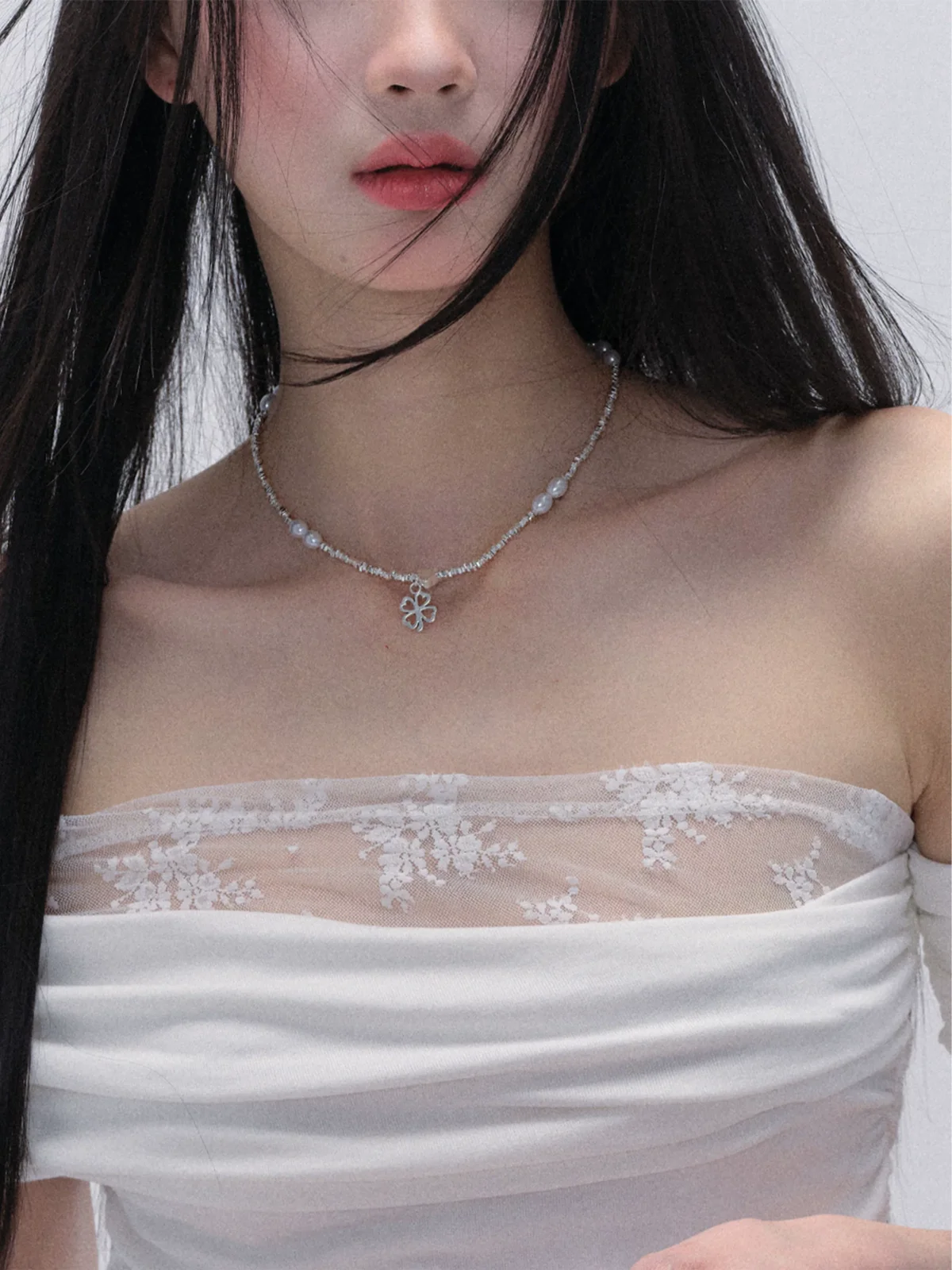 シルバークローバー パールネックレス 商品写真 3