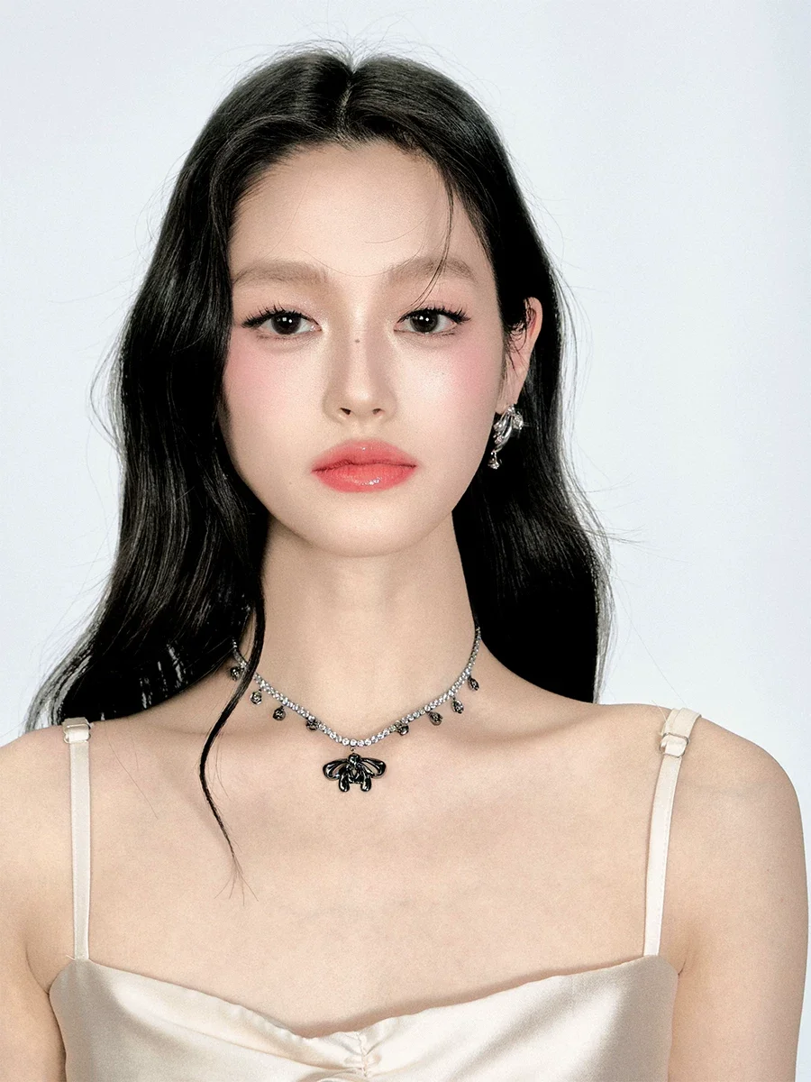 ビジューリボン ネックレス 商品写真 3