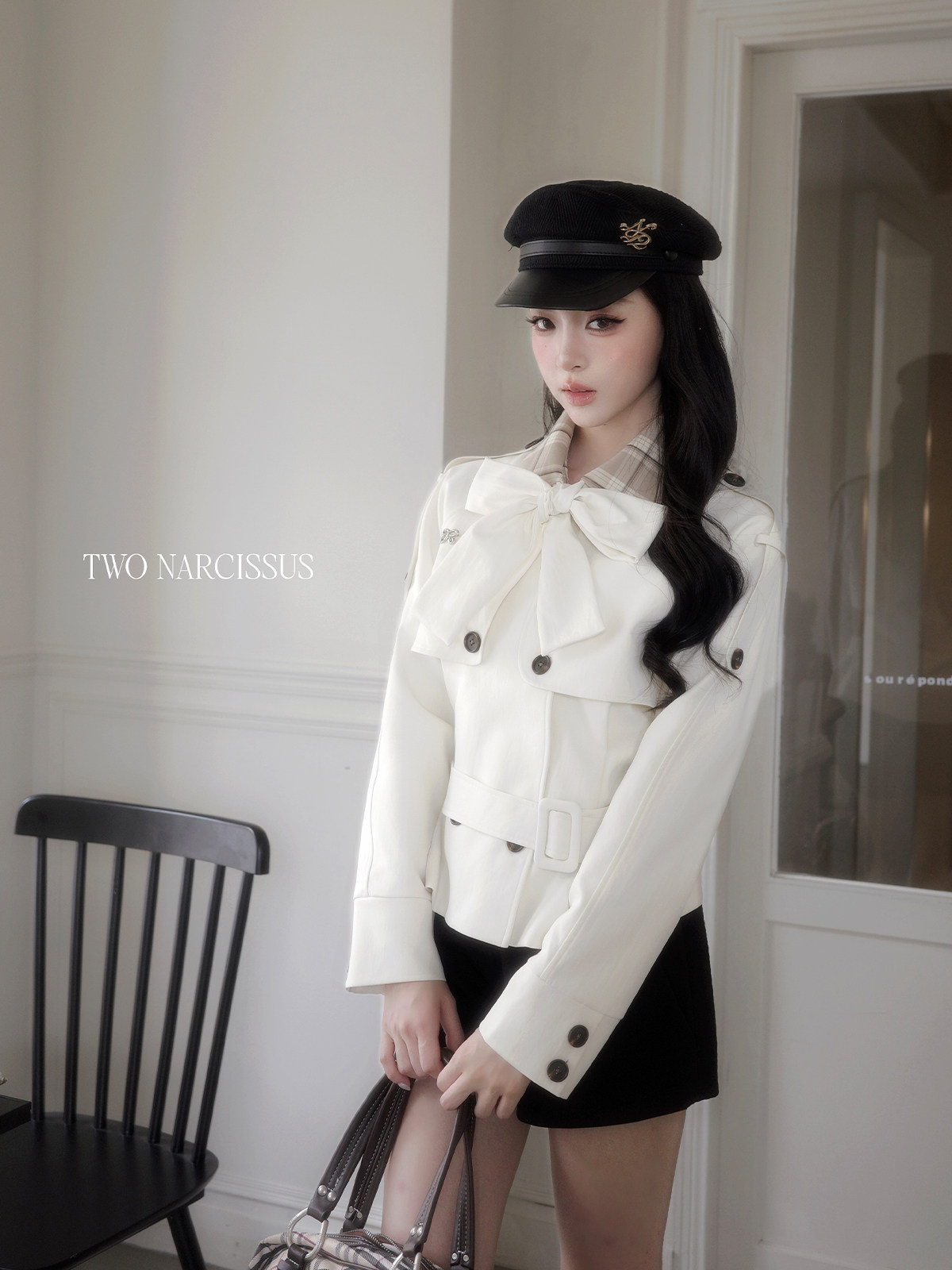 Two Narcissus ベルト付き ショートトレンチジャケット