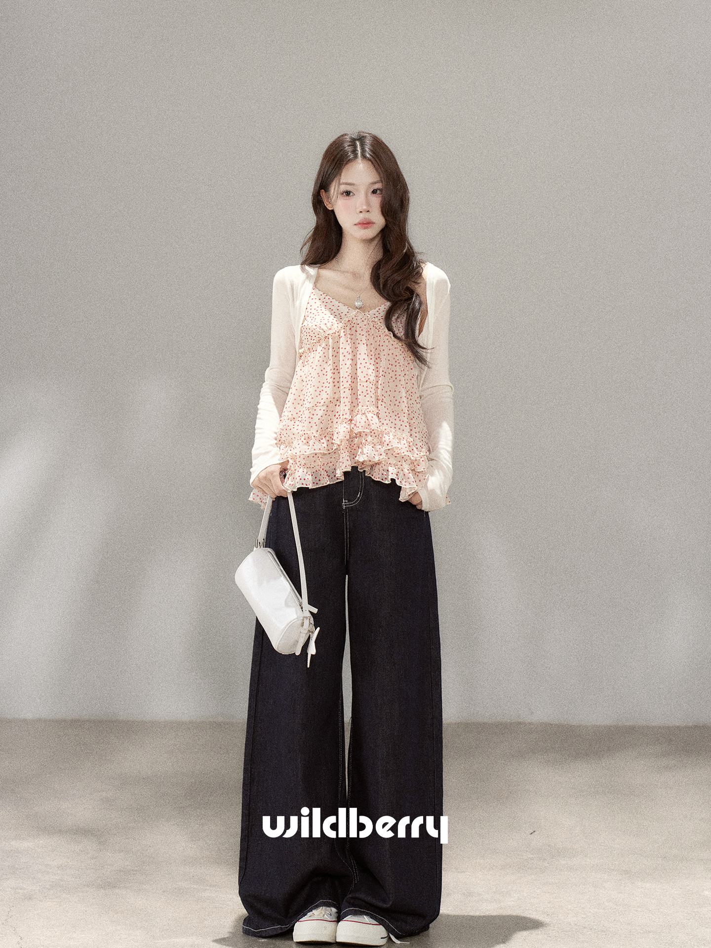 Wildberry Vネックキャミソール・フリルカーディガン