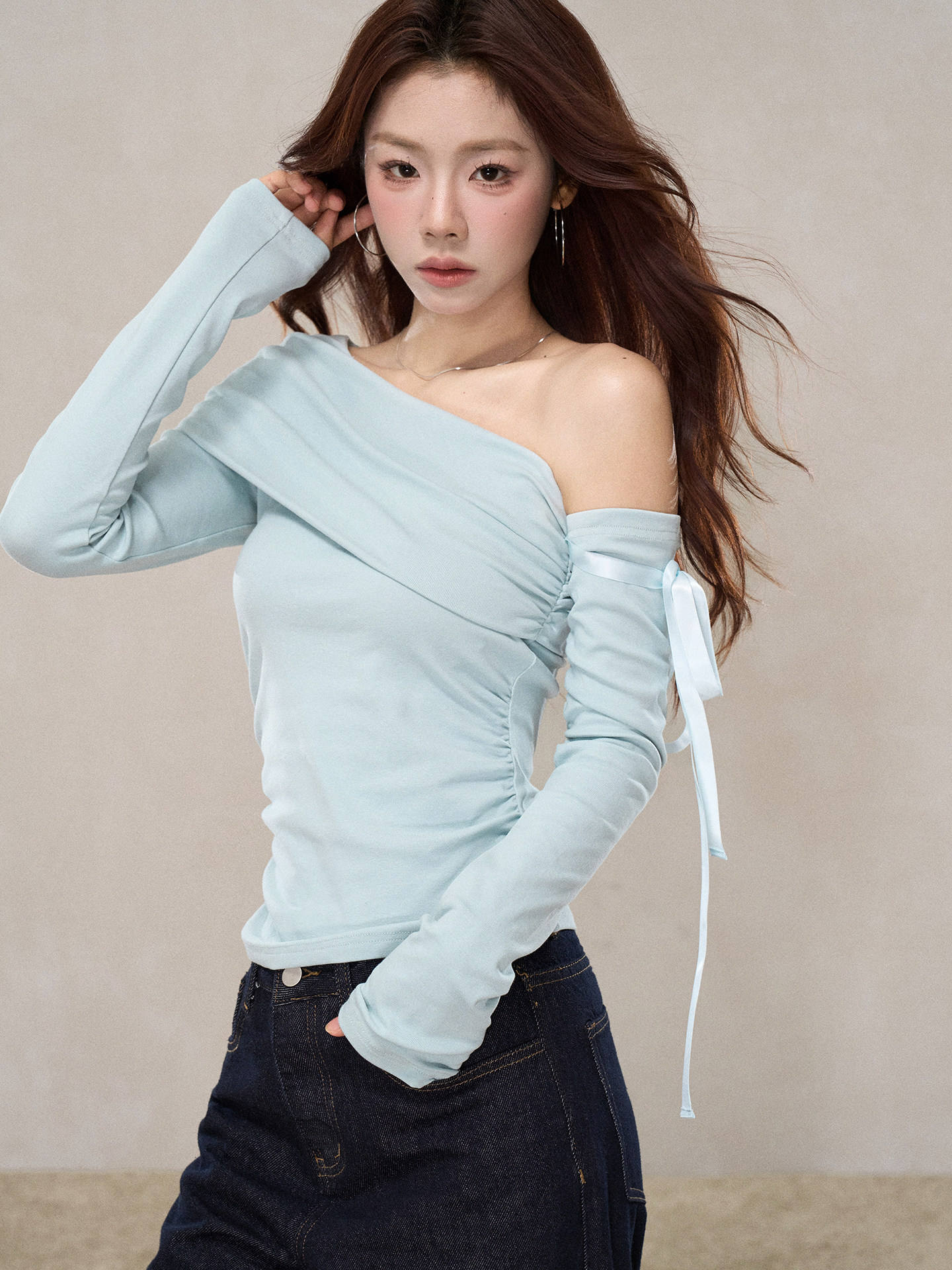 Wildberry 斜めネック 長袖ニットTシャツ