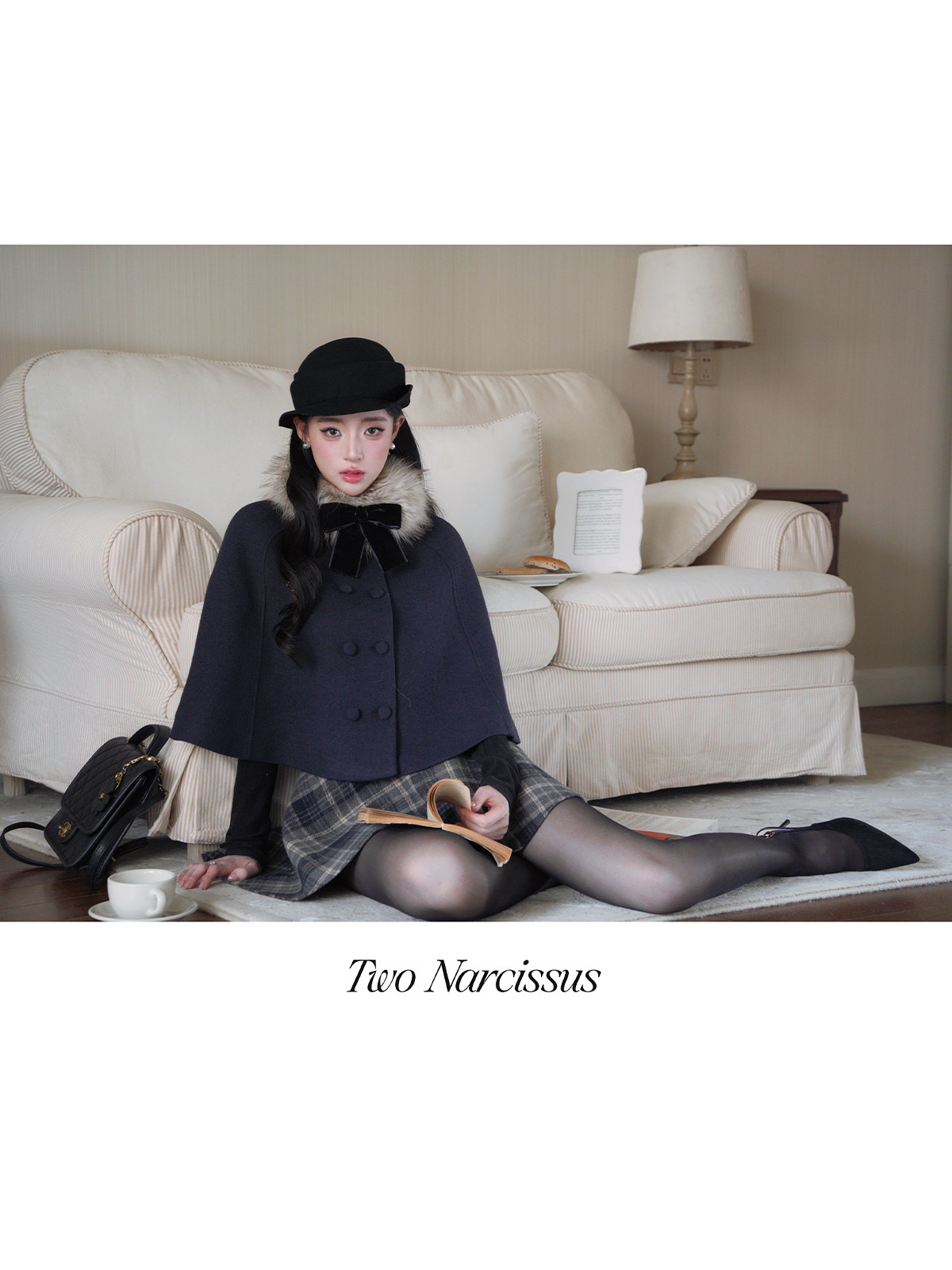 Two Narcissus ダブルボタンケープ・ニットトップス