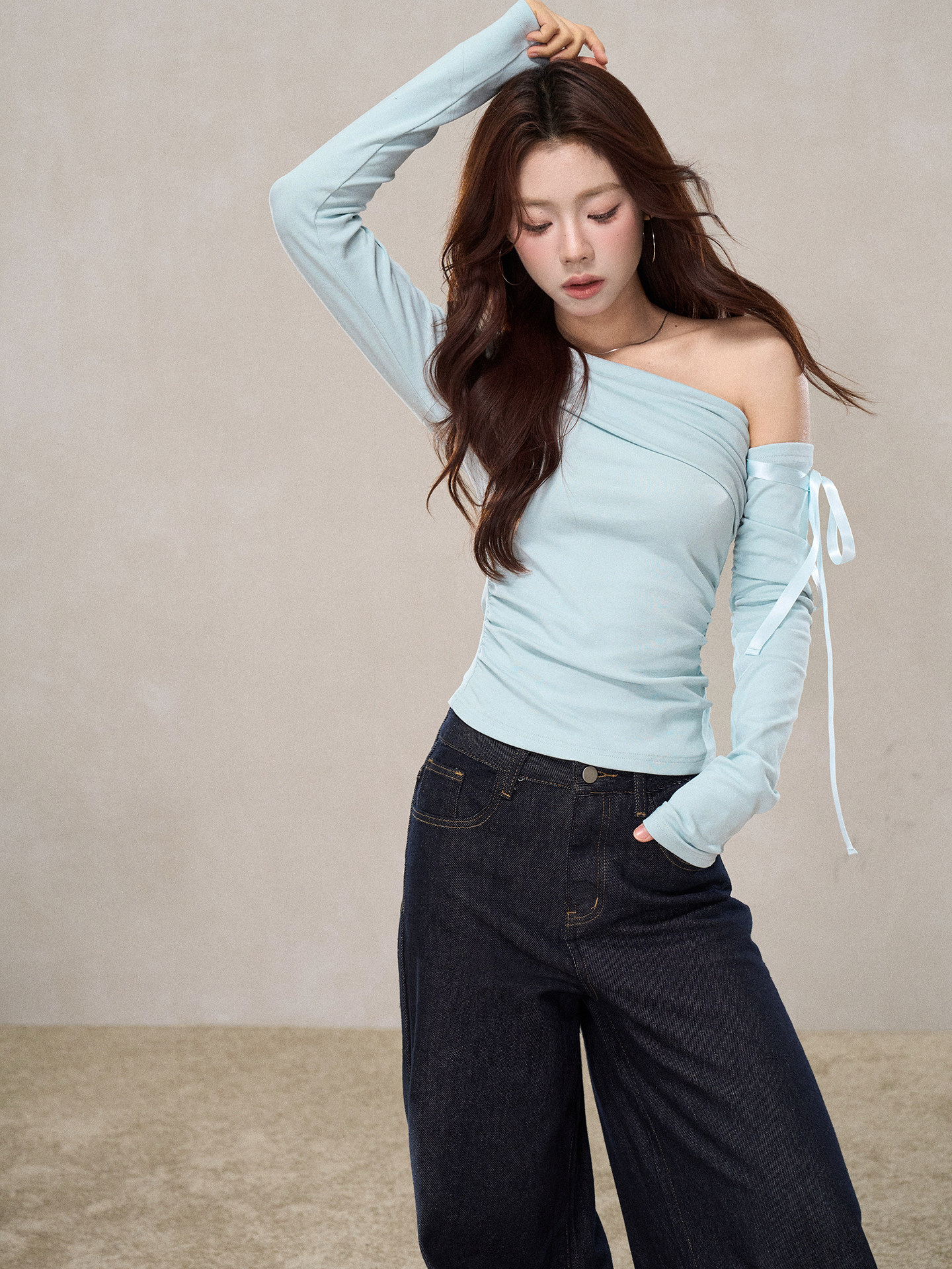 Wildberry 斜めネック 長袖ニットTシャツ