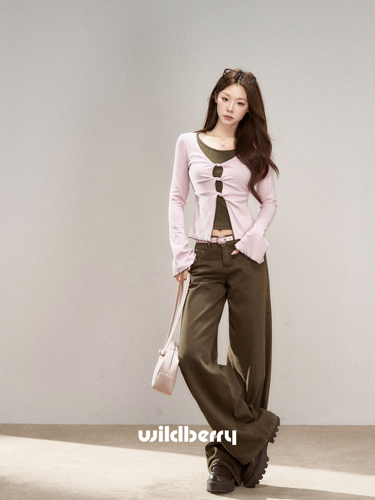 Wildberry ブラウン ワイドストレートデニム