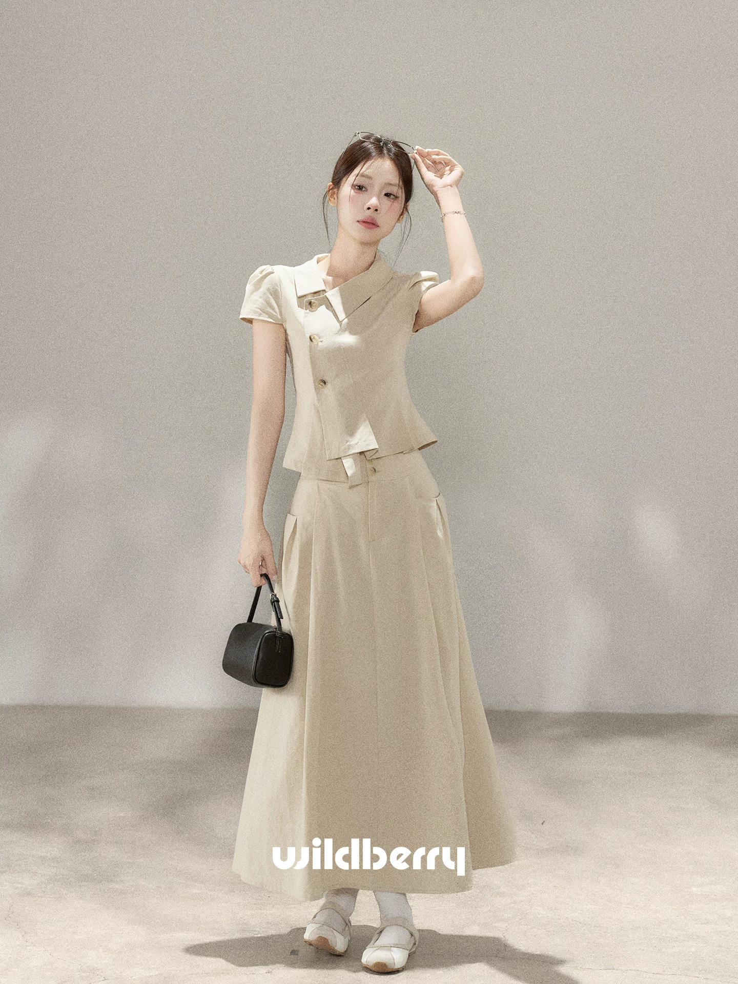 Wildberry アシンメトリーブラウス／Aラインスカート・セット