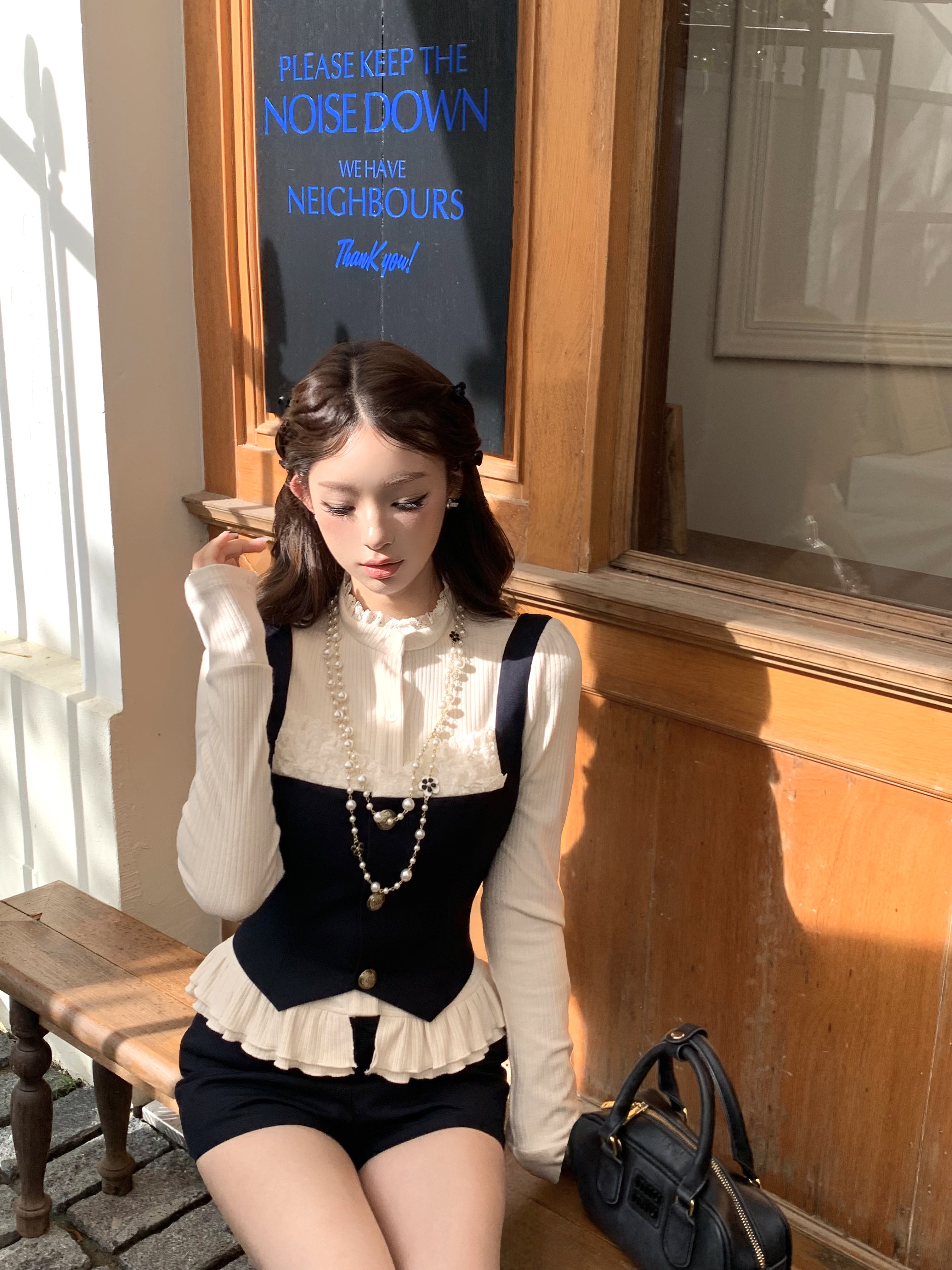 Two Narcissus スクエアネックベスト・フリルシャツ・ショートパンツ