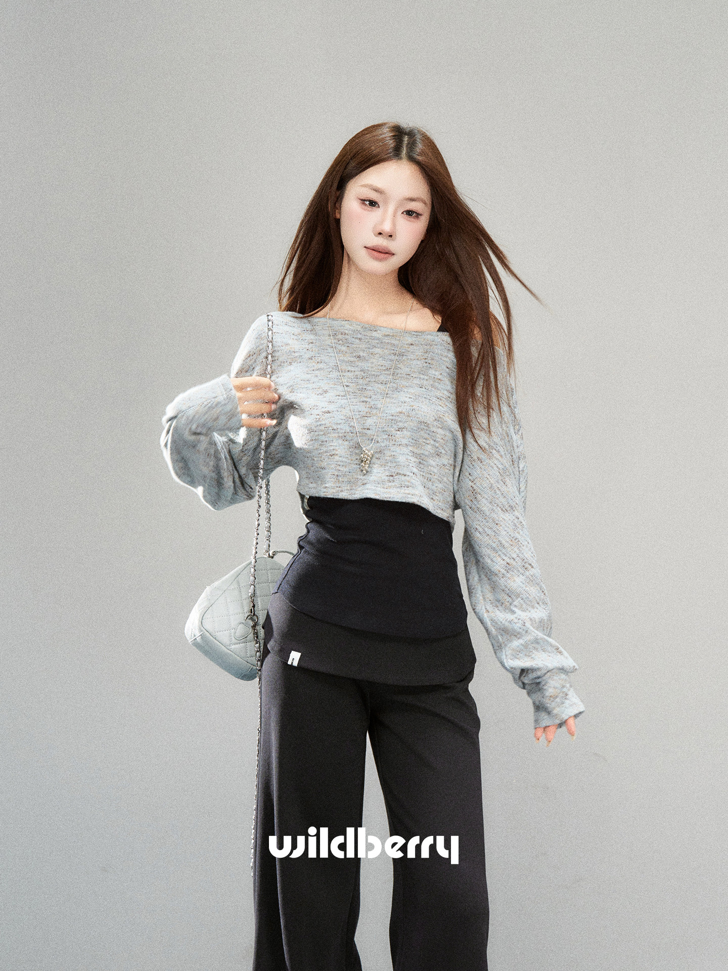 Wildberry オフショルダーニット＆キャミソールセット