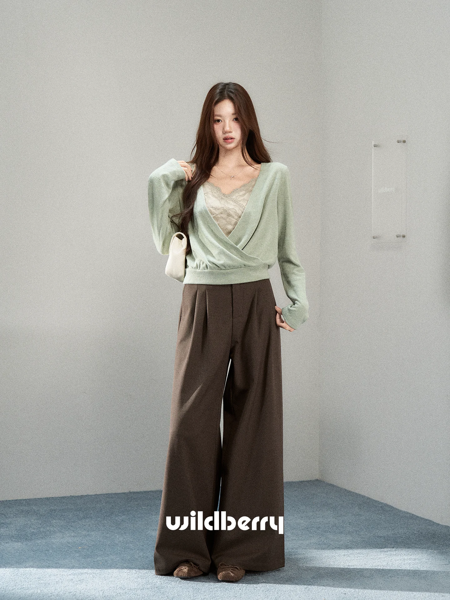 Wildberry ハイウエスト タックワイドパンツ