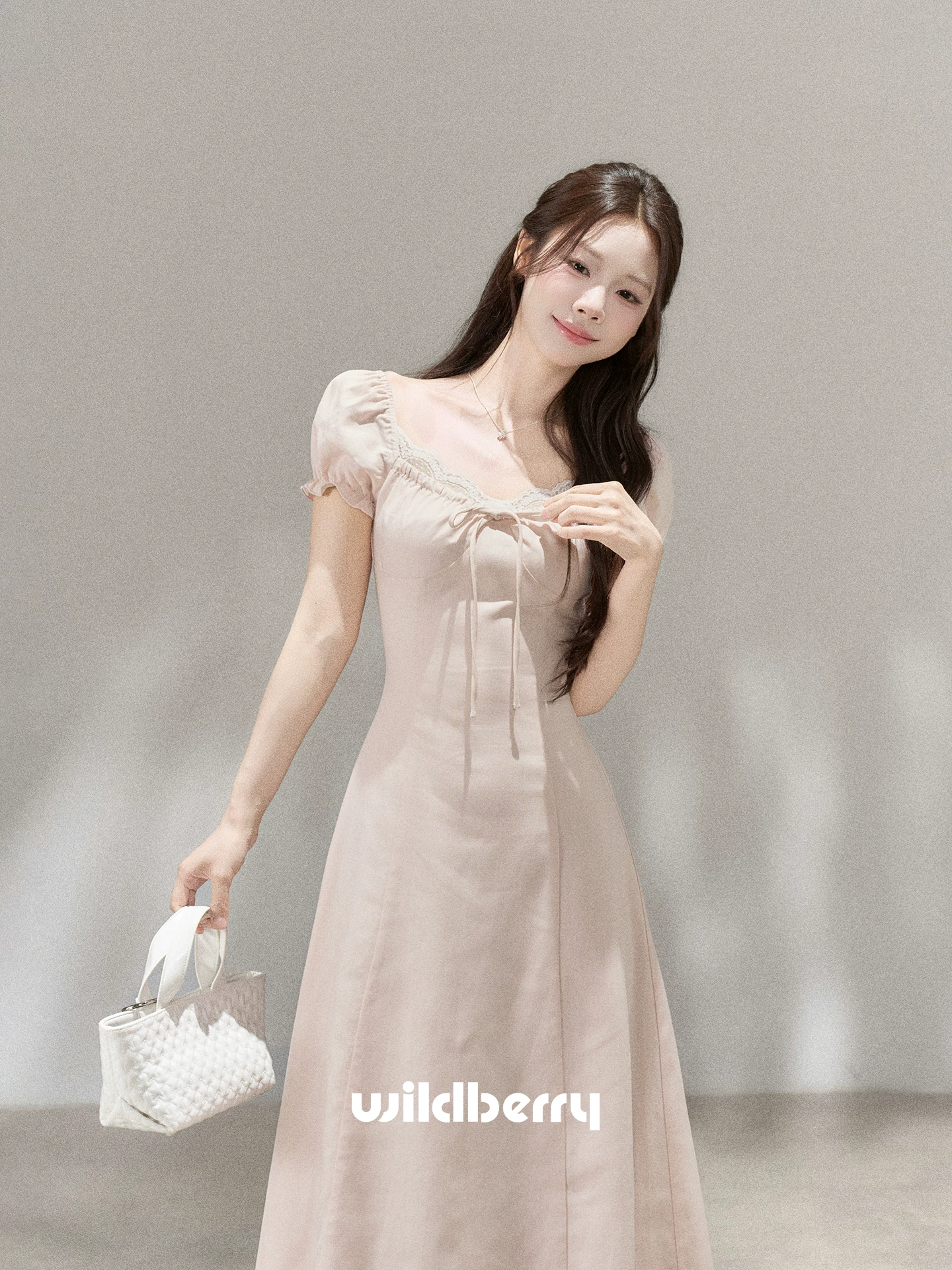 Wildberry レースヘム パフスリーブワンピース