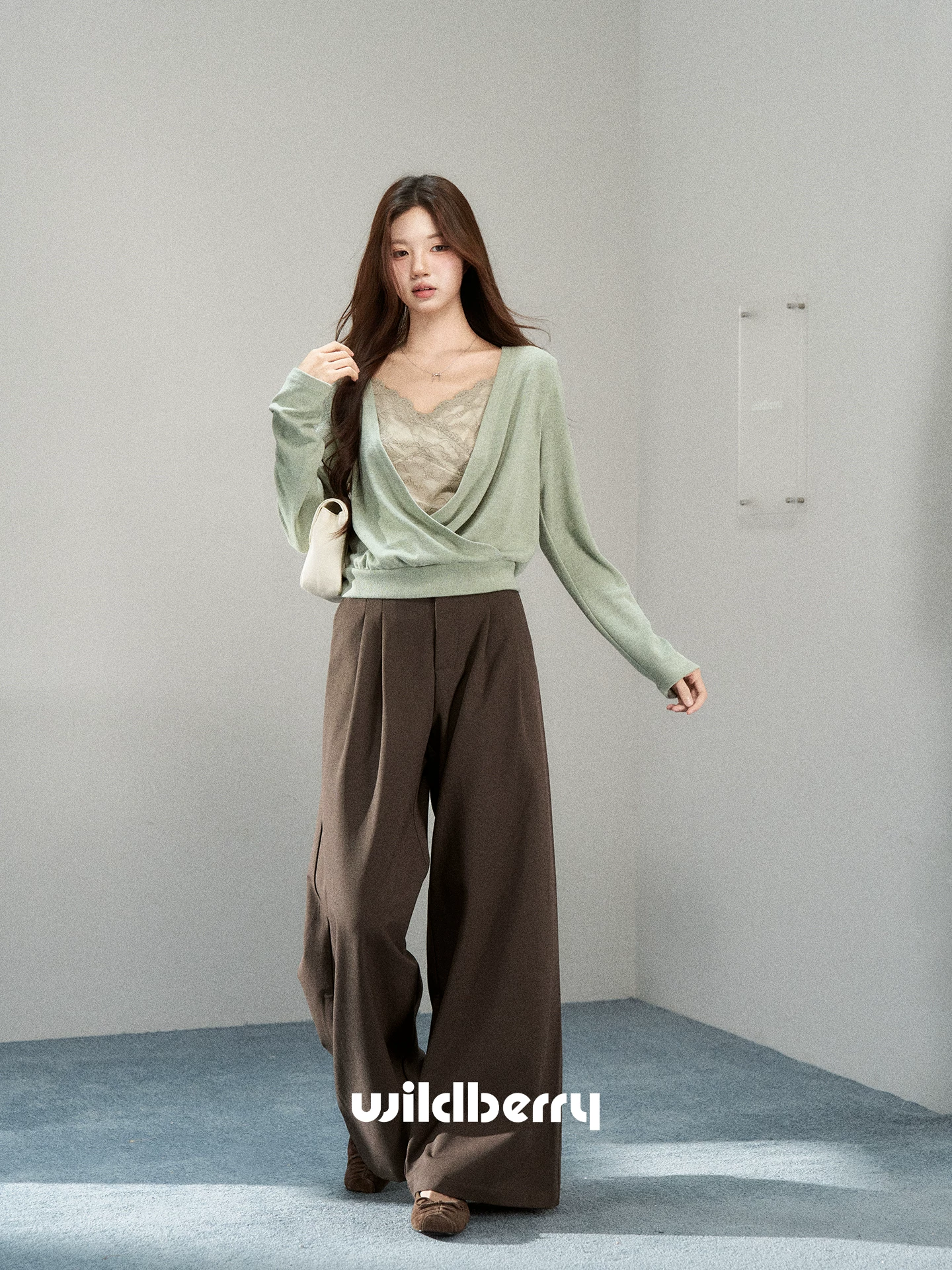 Wildberry ハイウエスト タックワイドパンツ