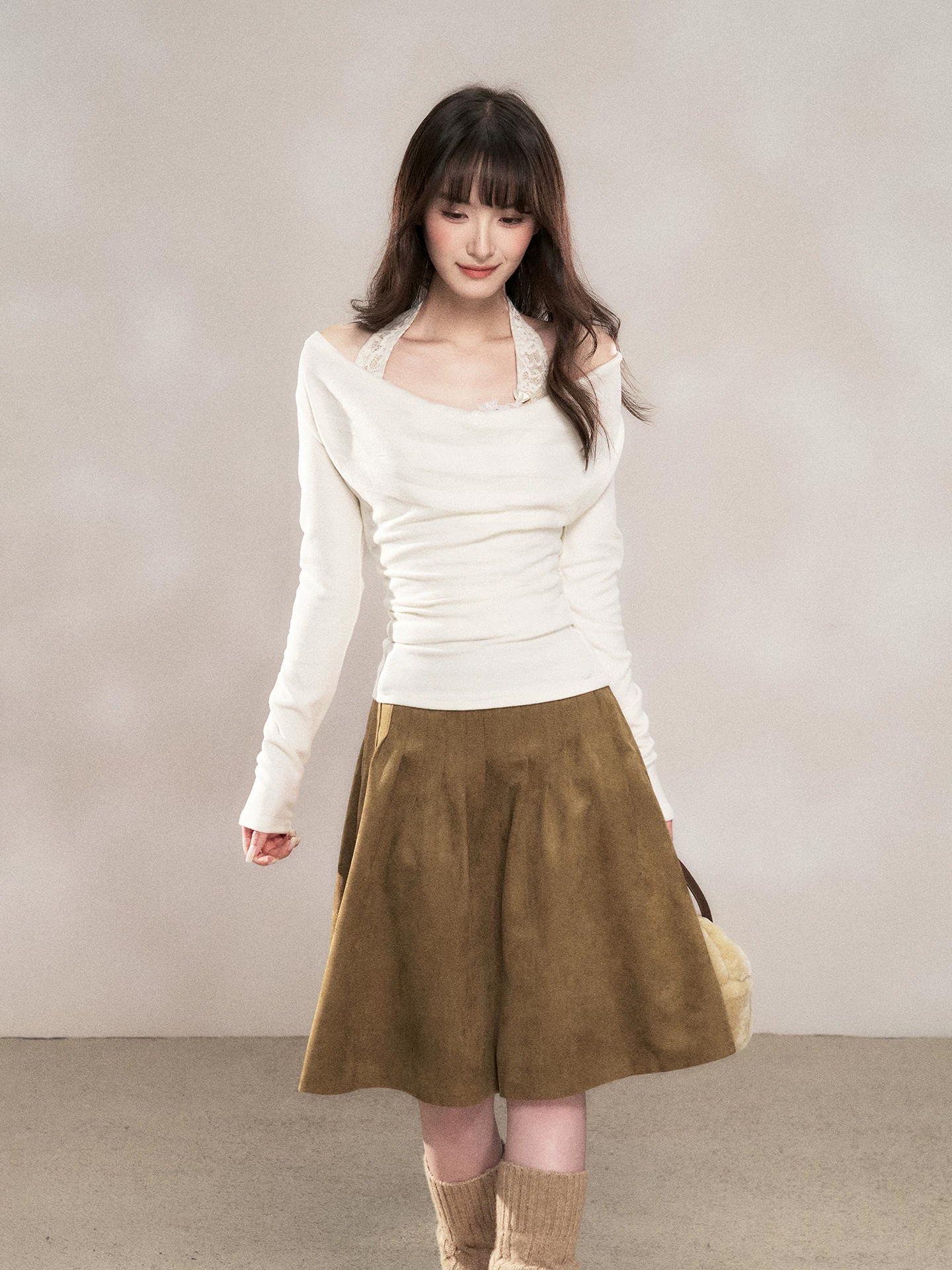 Wildberry ホルターネック ニットトップス